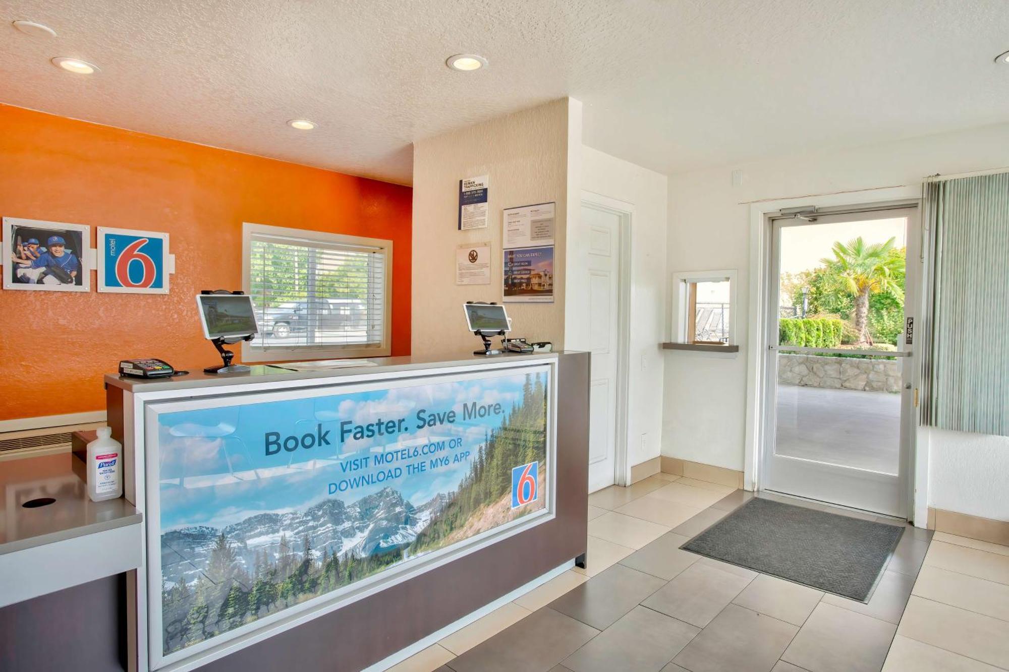 Motel 6-Salem, Or - Expo Center المظهر الخارجي الصورة