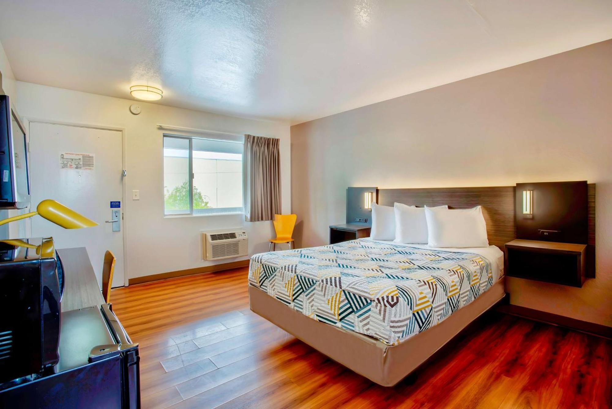 Motel 6-Salem, Or - Expo Center المظهر الخارجي الصورة