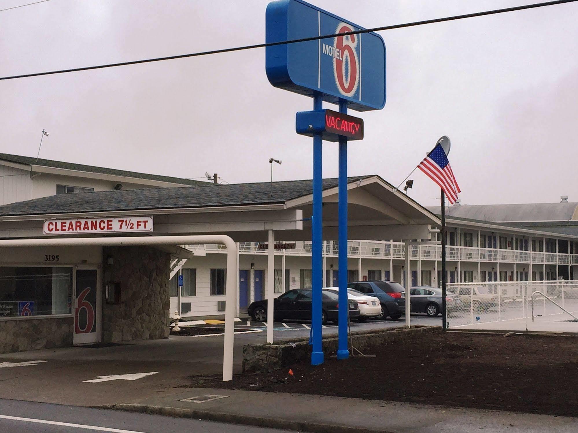 Motel 6-Salem, Or - Expo Center المظهر الخارجي الصورة